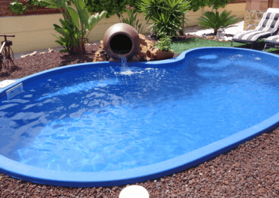 Freedom 2000 curved pool